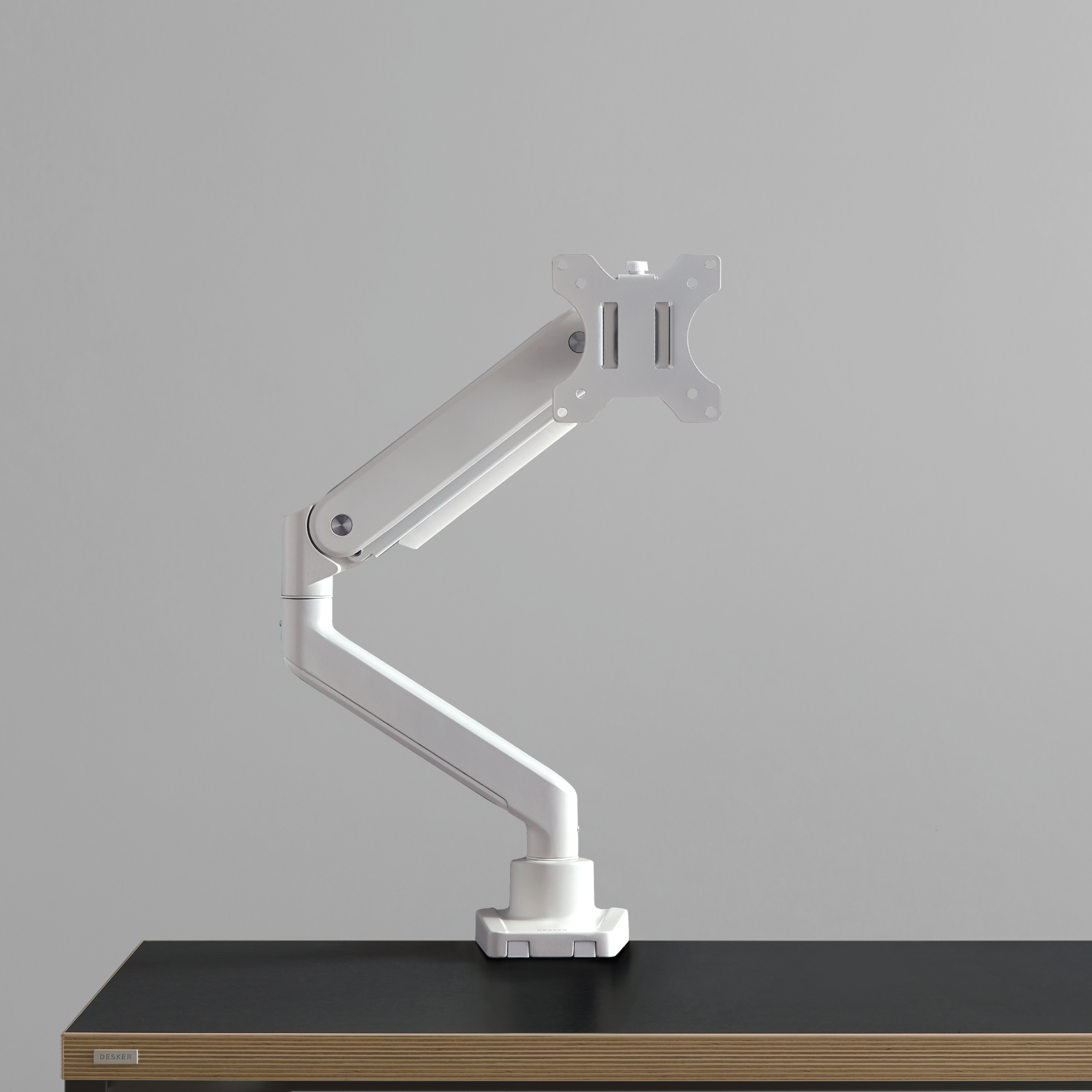 데스커-WORKTOOLS&ACCESSORIES-데스크액세서리-싱글 모니터암-1